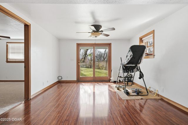 7953 Co Ln 192, Carthage, MO 64836