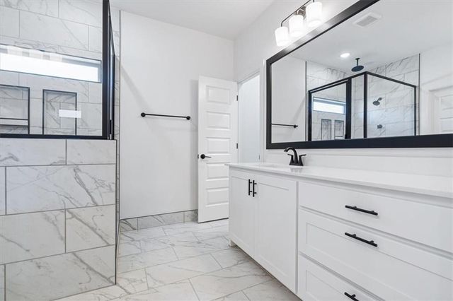 6904 SW Basswood Avenue, Bentonville, AR 72713