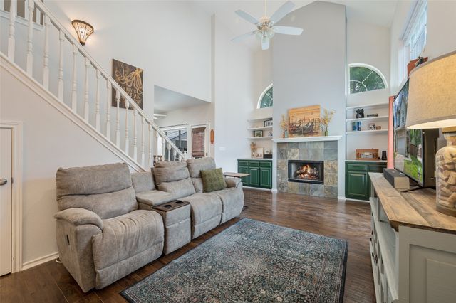 4132 1 Place Lane, Flower Mound, TX 75028