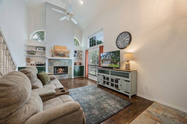 4132 1 Place Lane, Flower Mound, TX 75028
