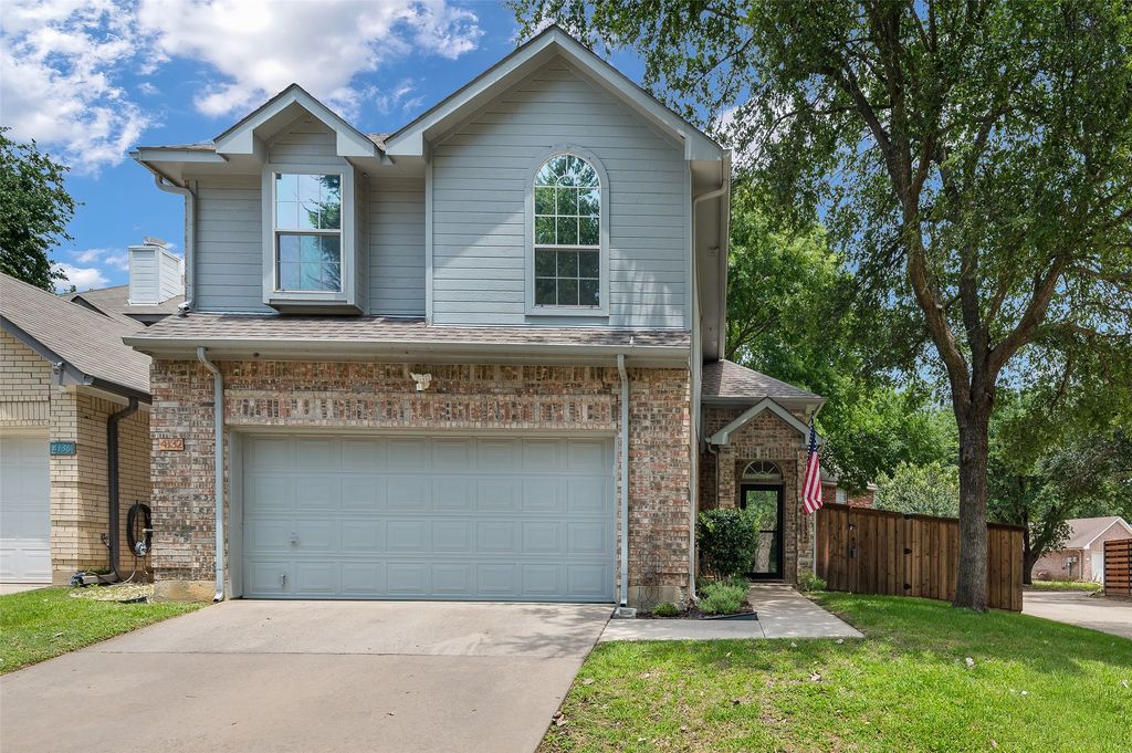 4132 1 Place Lane, Flower Mound, TX 75028
