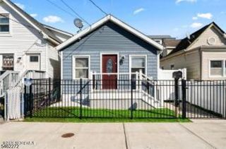 20 Highland Ave, Keansburg Boro, NJ 07734