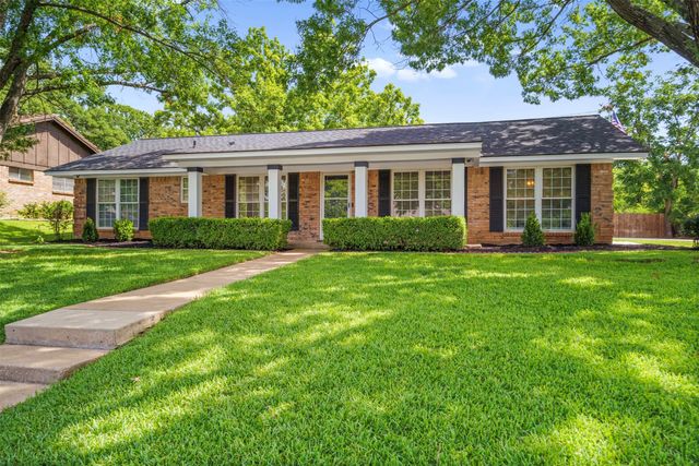409 Summit Ridge Drive, Euless, TX 76039