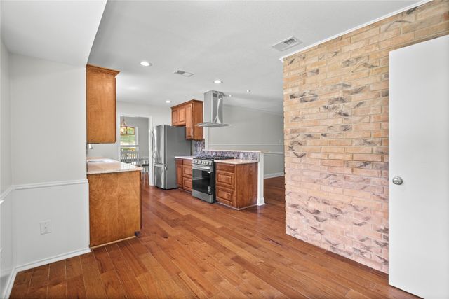 409 Summit Ridge Drive, Euless, TX 76039