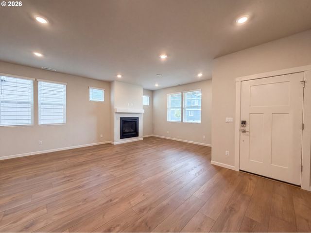 11319 Nw 317TH Ave, North Plains, OR 97133