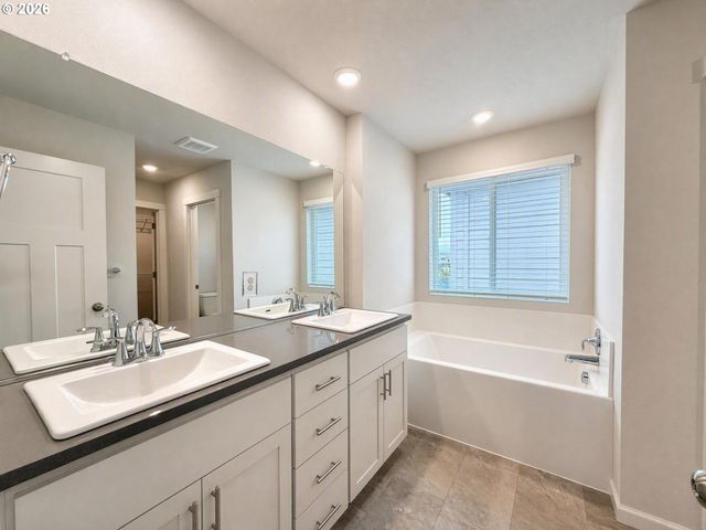 11319 Nw 317TH Ave, North Plains, OR 97133