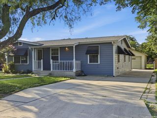 663 W PYRON AVE, San Antonio, TX 78221