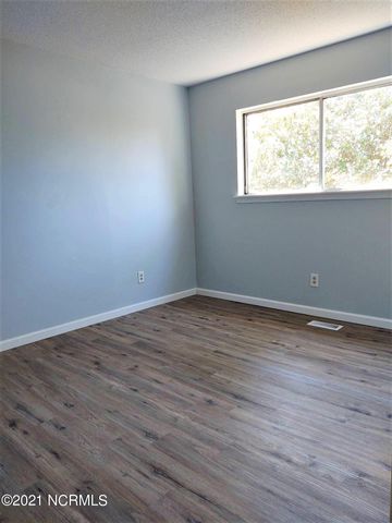 510 Myrtlewood Circle, Jacksonville, NC 28546