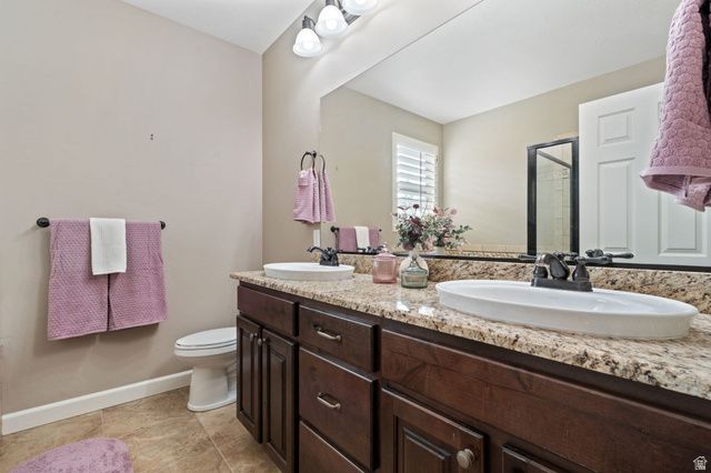11173 S VILLAGE GROVE LN, South Jordan, UT 84095