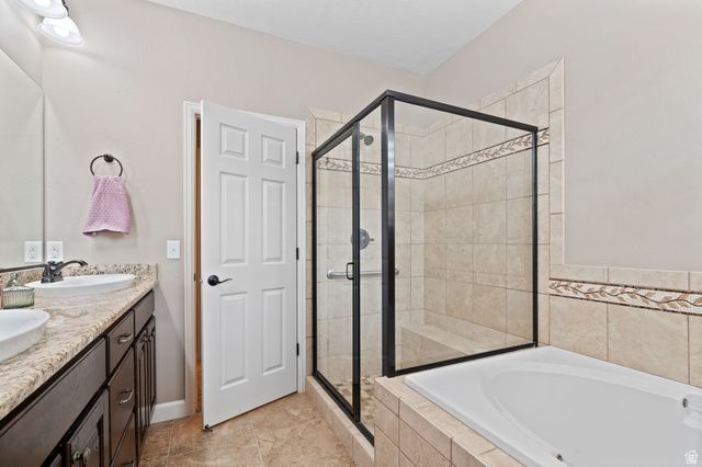 11173 S VILLAGE GROVE LN, South Jordan, UT 84095