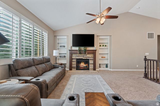 11173 S VILLAGE GROVE LN, South Jordan, UT 84095