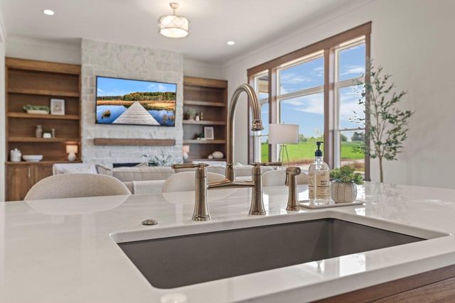 3327 Colton Way, Windsor, WI 53598