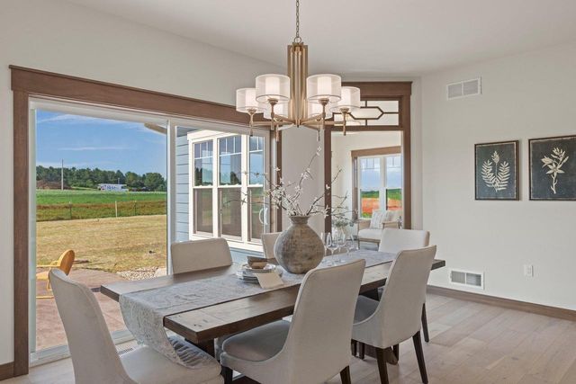 3327 Colton Way, Windsor, WI 53598