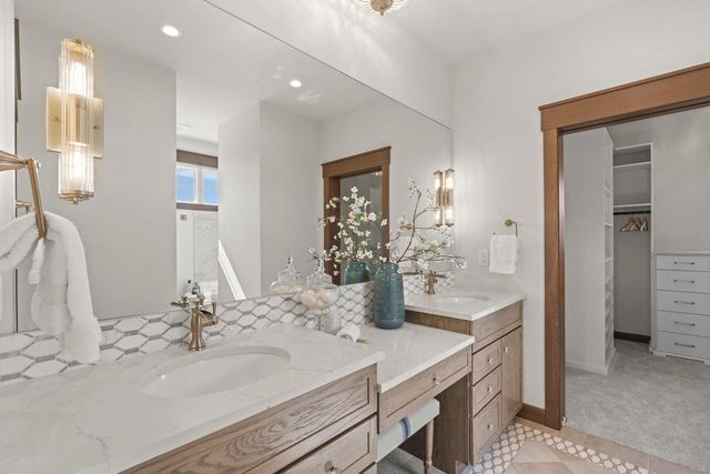 3327 Colton Way, Windsor, WI 53598