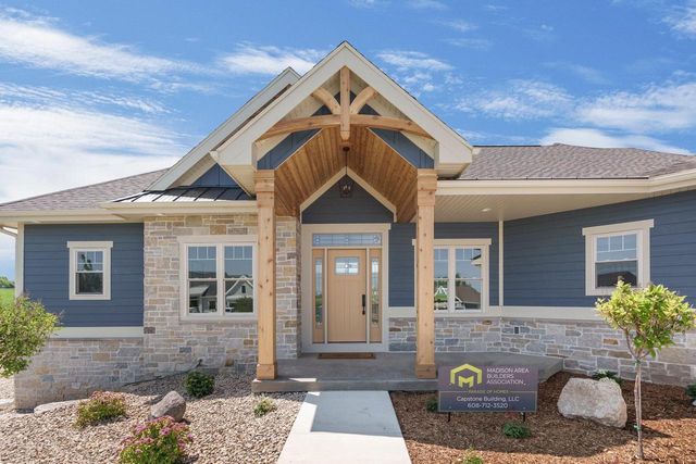3327 Colton Way, Windsor, WI 53598