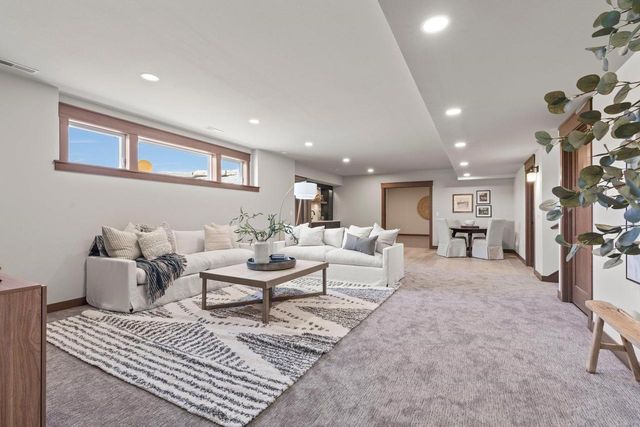 3327 Colton Way, Windsor, WI 53598