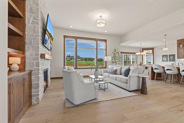 3327 Colton Way, Windsor, WI 53598