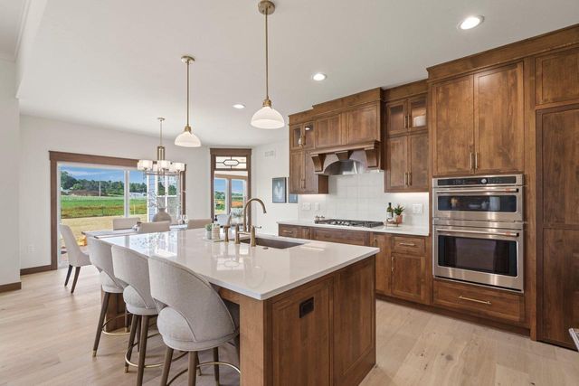3327 Colton Way, Windsor, WI 53598