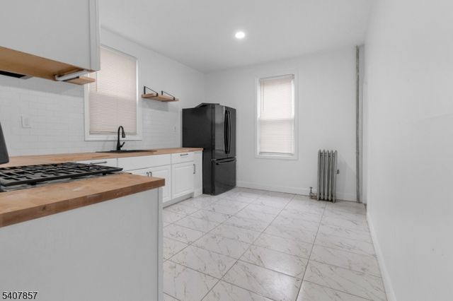 45 Seymour Ave, Newark City, NJ 07108