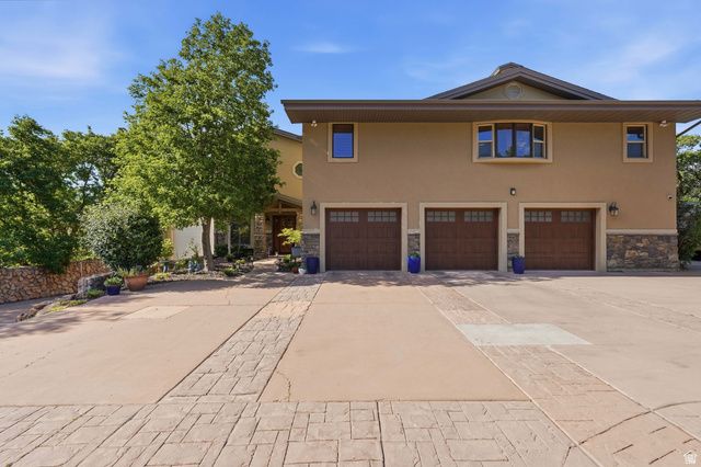 6112 BREEZE CIR, Ogden, UT 84403