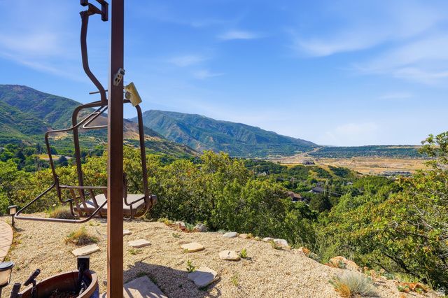 6112 BREEZE CIR, Ogden, UT 84403