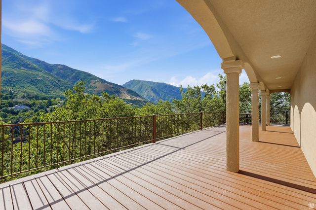 6112 BREEZE CIR, Ogden, UT 84403