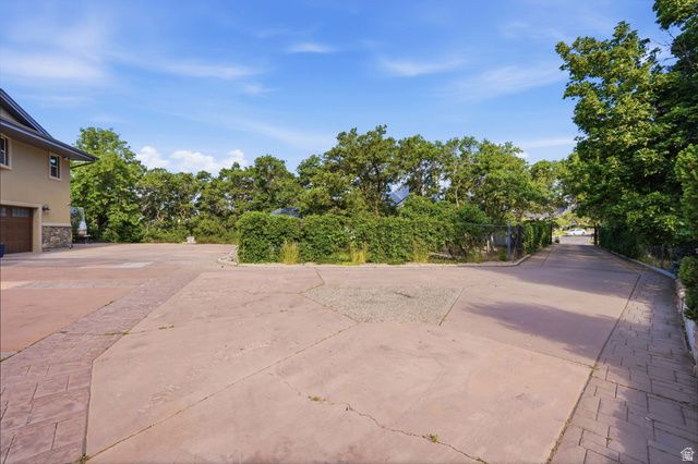6112 BREEZE CIR, Ogden, UT 84403