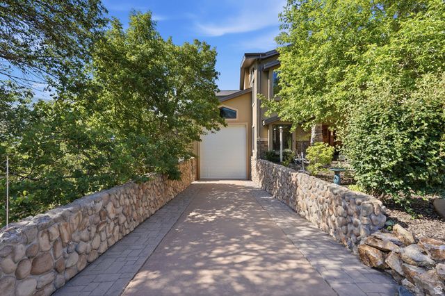 6112 BREEZE CIR, Ogden, UT 84403