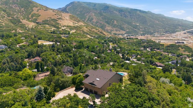 6112 BREEZE CIR, Ogden, UT 84403
