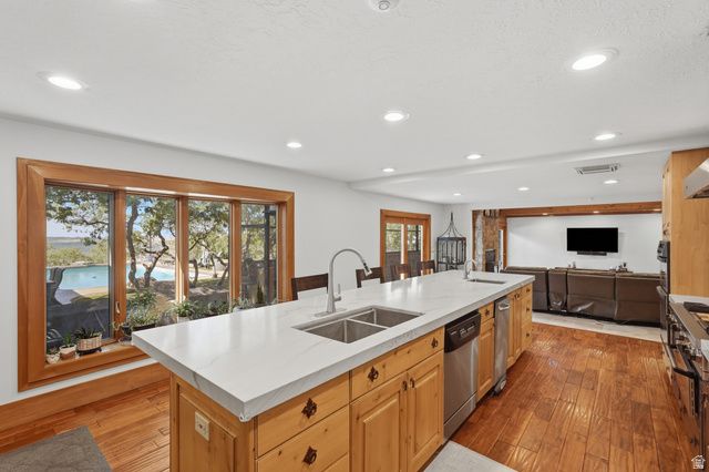 6112 BREEZE CIR, Ogden, UT 84403