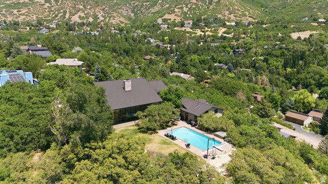 6112 BREEZE CIR, Ogden, UT 84403