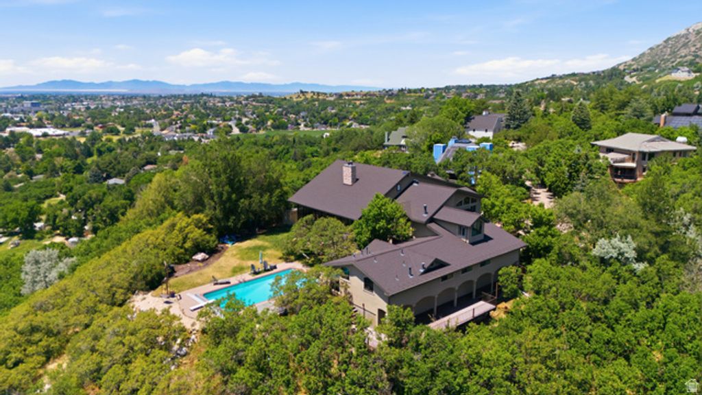6112 BREEZE CIR, Ogden, UT 84403