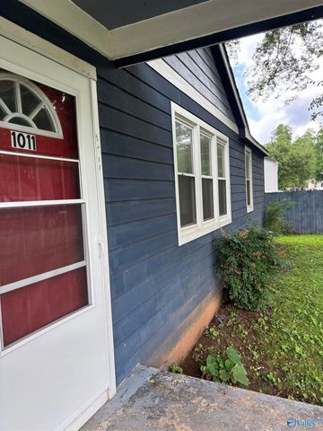 1011 Parklane Street NW, Huntsville, AL 35816