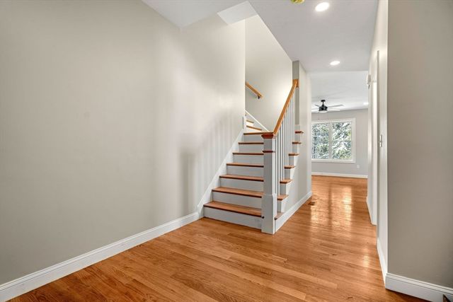 910 Livingston St, Tewksbury, MA 01876