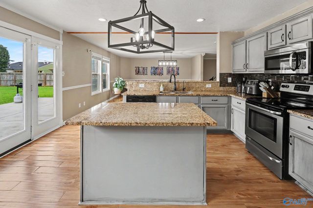 112 Leona Lane NW, Madison, AL 35757