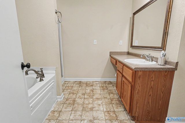 112 Leona Lane NW, Madison, AL 35757