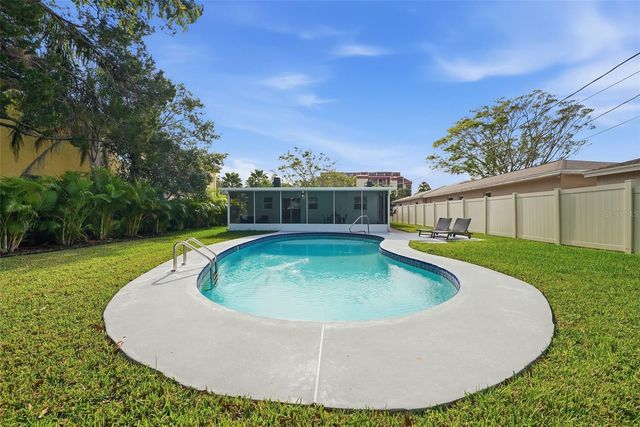 7033 HIBISCUS AVENUE S, South Pasadena, FL 33707