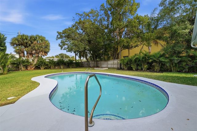 7033 HIBISCUS AVENUE S, South Pasadena, FL 33707