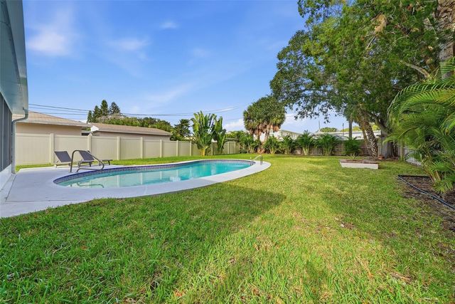 7033 HIBISCUS AVENUE S, South Pasadena, FL 33707