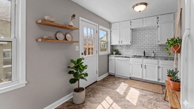 632 7th Avenue S, Hopkins, MN 55343