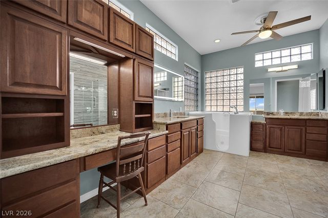 2910 Maffie Street, Henderson, NV 89052