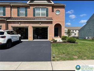 4486 Cottonwood Drive, Lower Nazareth Twp, PA 18064