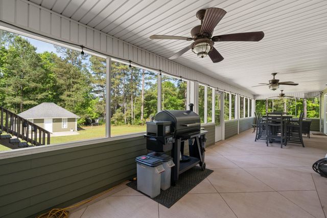 305 Pine Ridge Dr., Petal, MS 39465
