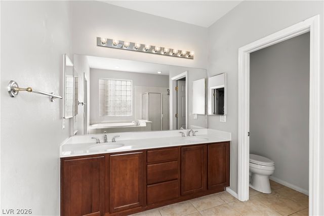 6020 Old Vines Street, North Las Vegas, NV 89081