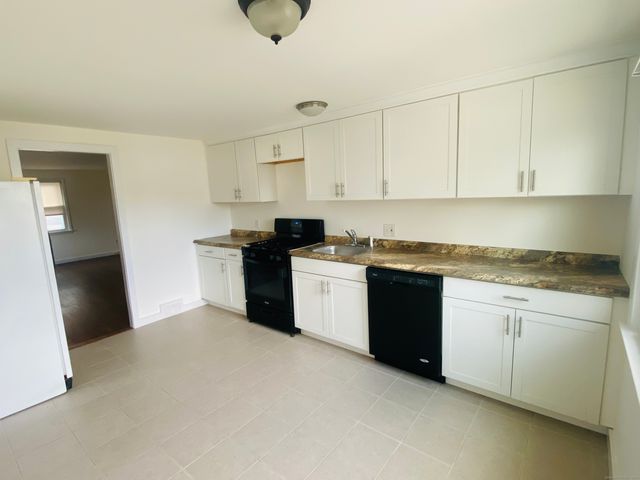 35 Harding Avenue, Stratford, CT 06615