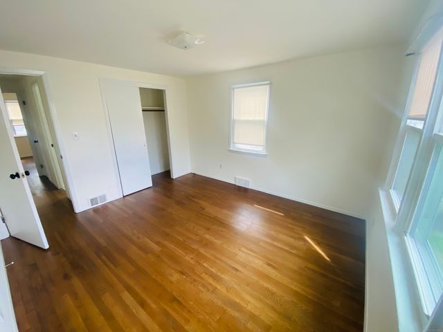 35 Harding Avenue, Stratford, CT 06615