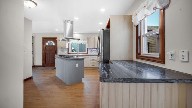 808 E 3rd Street, Hobart, IN 46342