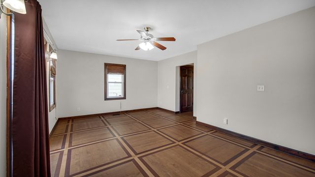 808 E 3rd Street, Hobart, IN 46342