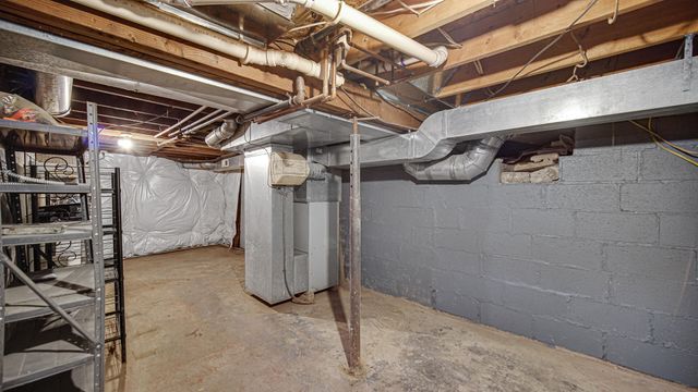 808 E 3rd Street, Hobart, IN 46342