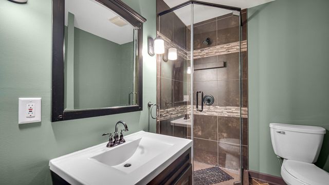 808 E 3rd Street, Hobart, IN 46342